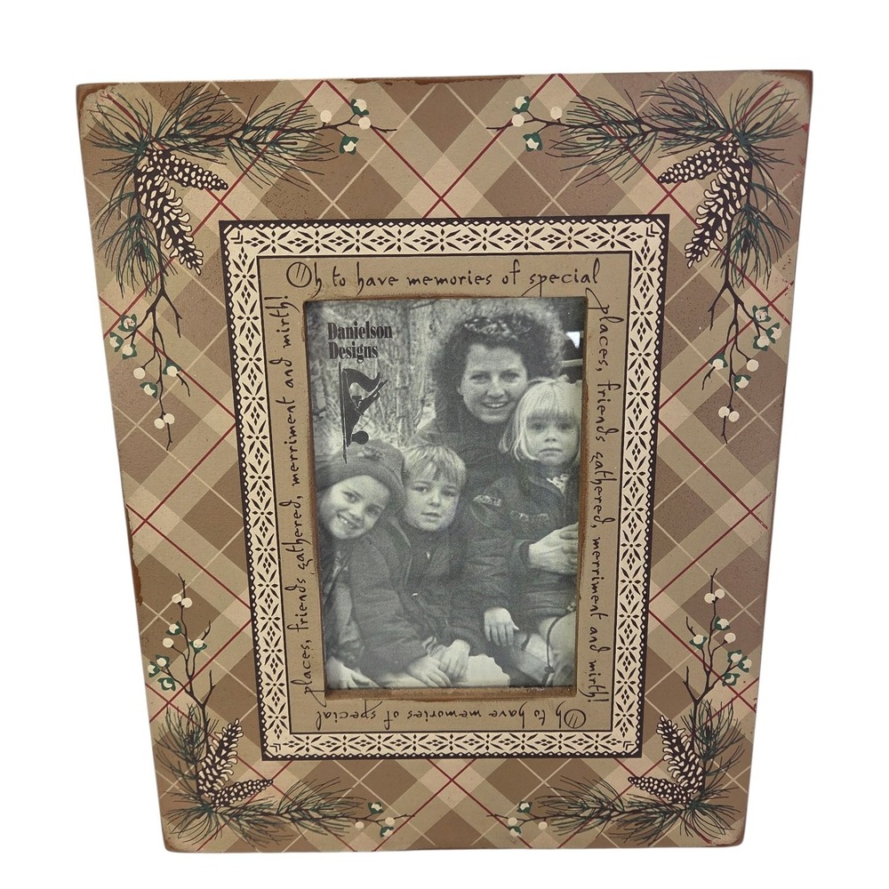 Danielson Designs Picture Frame Home Décor Plaid Pinecone Pattern Table or Wall